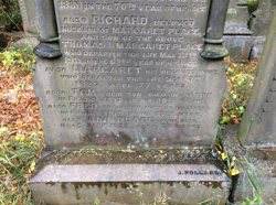 Headstone for Private Edwin Blades